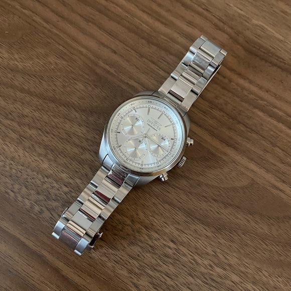 Women’s Invicta Watch - Picture 5 of 5